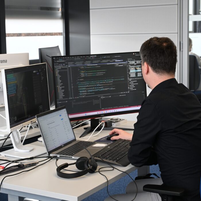 Database / DevOps Engineer (m/w/d) – Landshut / Bad Homburg